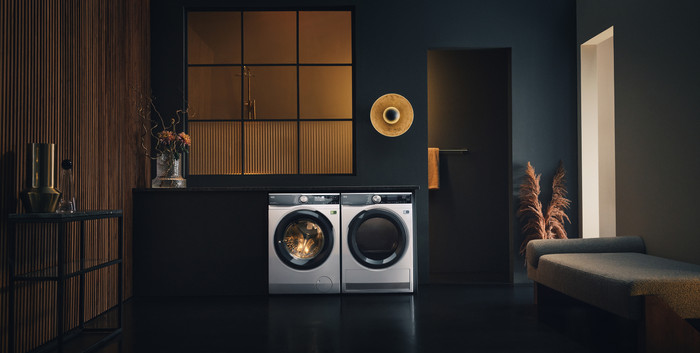 AEG LR7696AAD4 ProSteam AutoDose product in gebruik