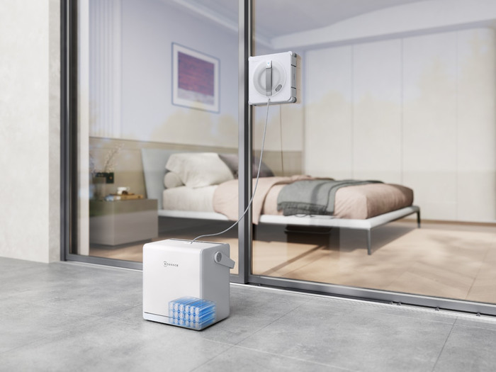 Ecovacs WINBOT W2S Pro Omni product in gebruik