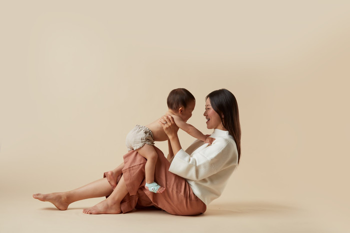 Owlet Dream Sock Mint OW-DS-MI product in use