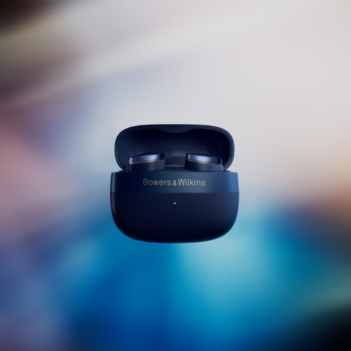 Bowers & Wilkins Pi8 Blue detail