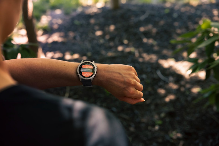 Garmin Fenix E Grijs 47mm product in gebruik