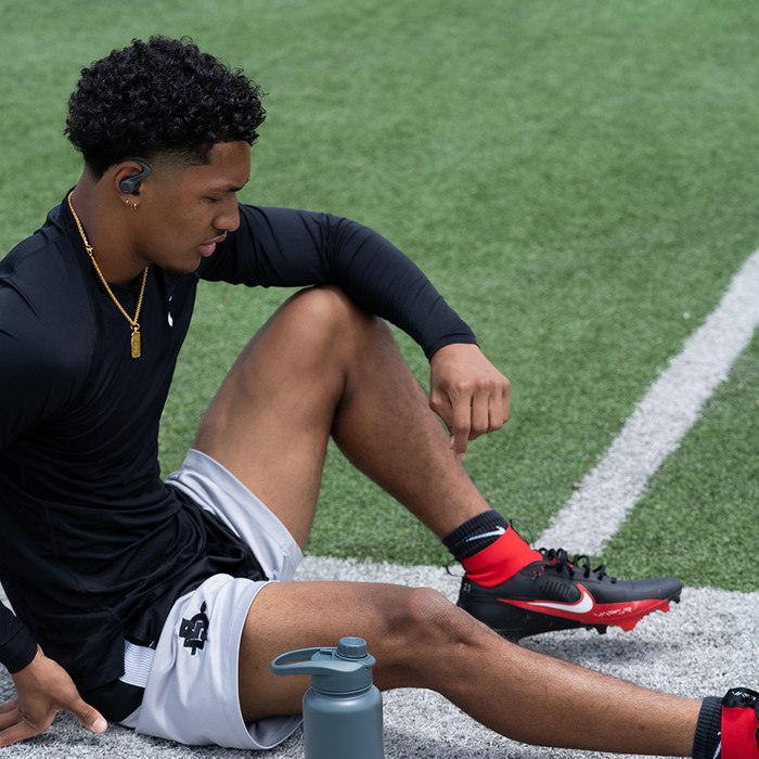 JLab Jbuds Sport ANC 4 Gris produit à l'usage