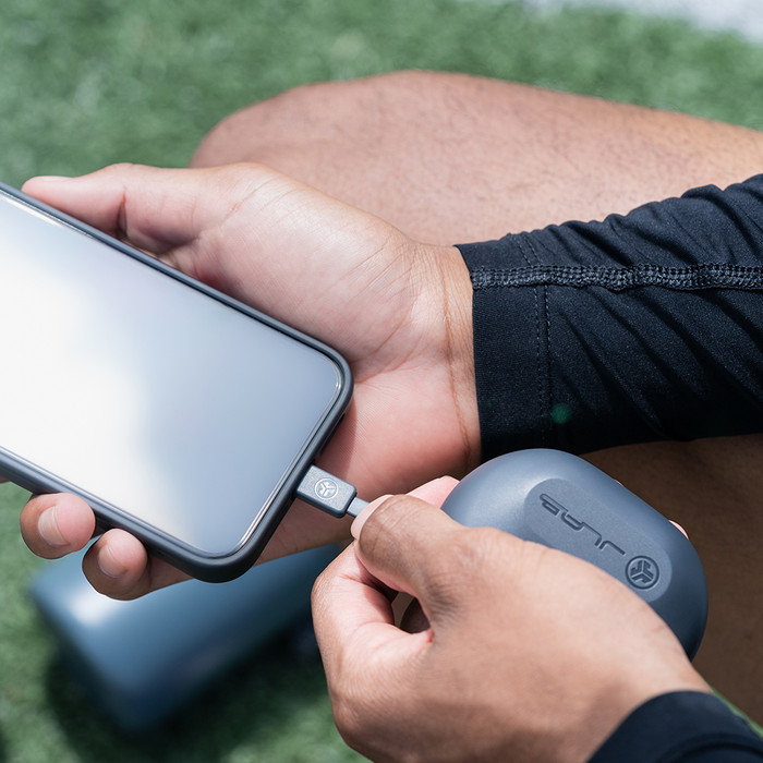 JLab Jbuds Sport ANC 4 Gris produit à l'usage