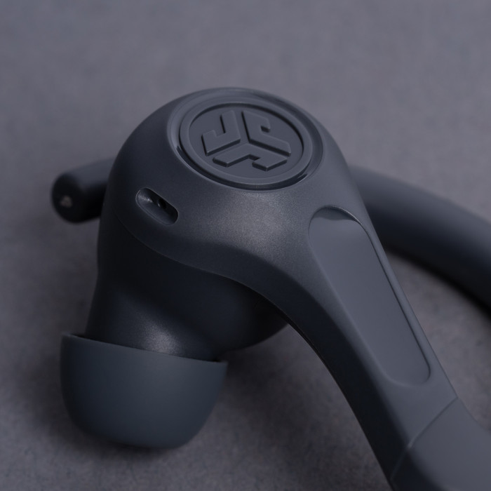 JLab Jbuds Sport ANC 4 Gris produit à l'usage