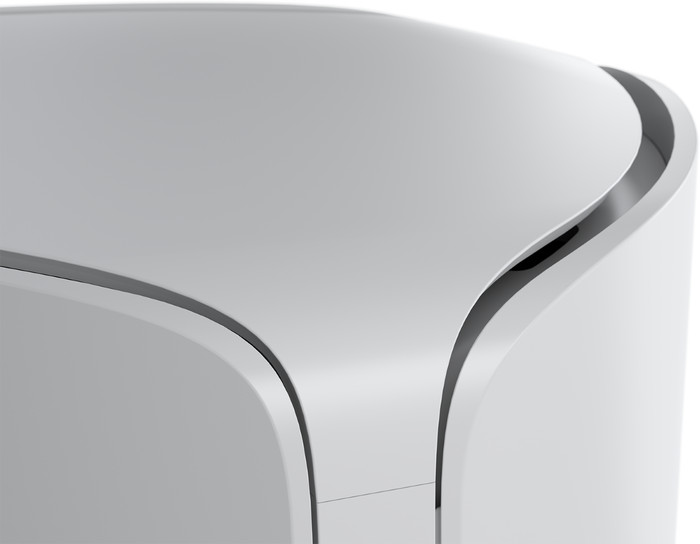 NETGEAR Orbi RBE773 detail