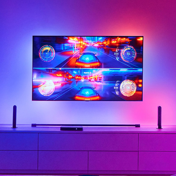 Philips Hue Play Rampe d'Éclairage Noir Lot de 2 + HDMI Sync Box 8K produit à l'usage