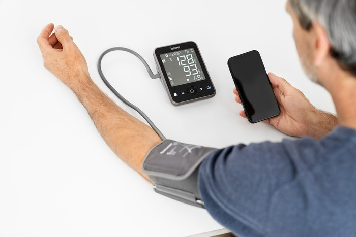 Beurer BM 64 product in gebruik