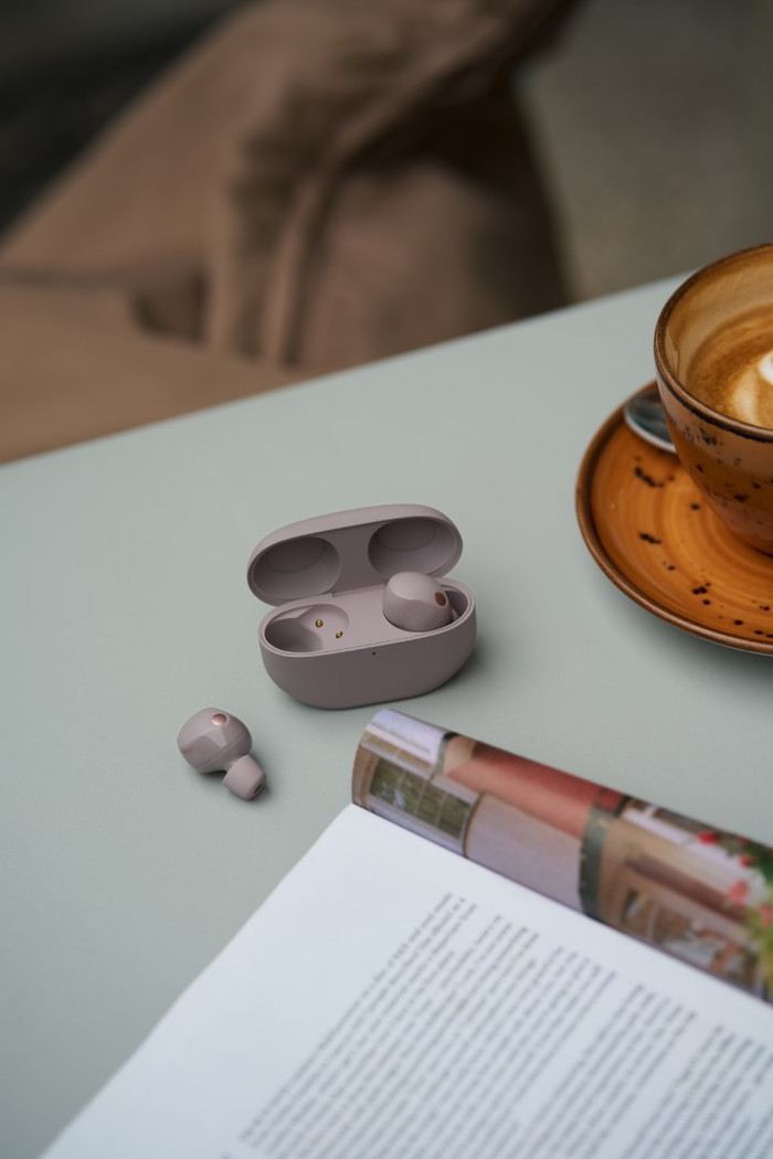 Sony WF-1000XM5 Pink product in use