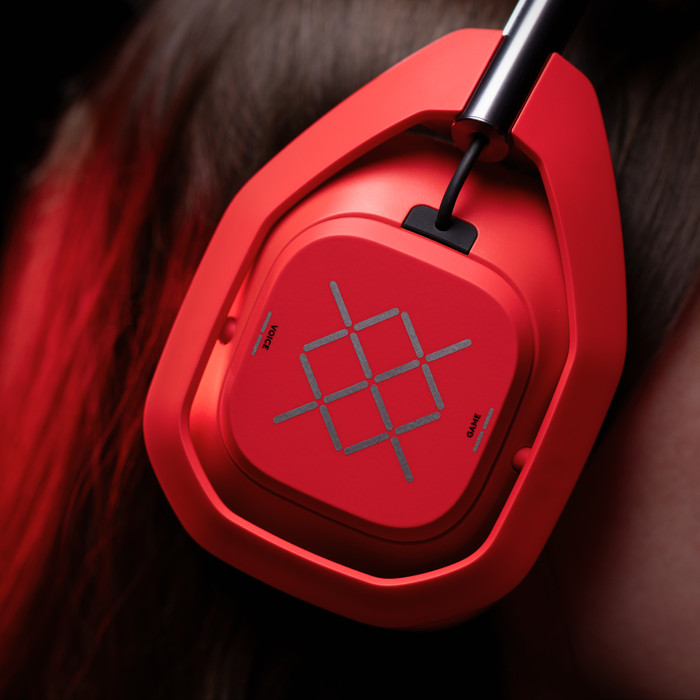 Logitech G Astro A50 X Rood product in gebruik