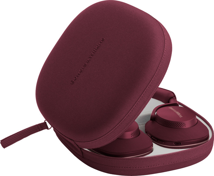 Bowers & Wilkins Px7 S2e Red + BlueBuilt Power Delivery Charger with USB-C Port 20W White accessory