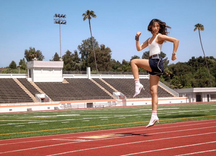 Garmin Lily 2 Active Gold product in use