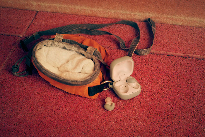 Sony LinkBuds Fit Case Cover Rose produit à l'usage