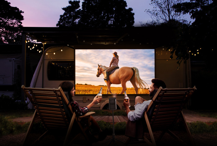 XGIMI Halo+ GTV product in use