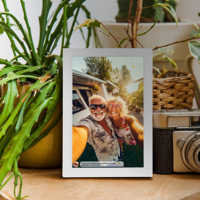 Denver Frameo PFF-1037 Wit product in gebruik