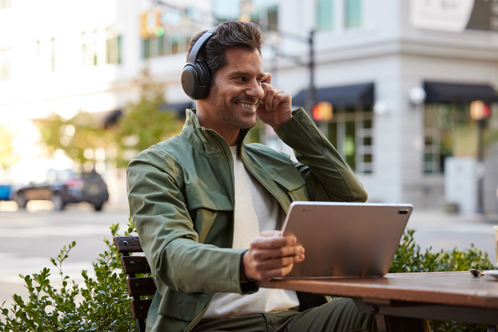 JBL Tour One M2 Zwart visual leverancier