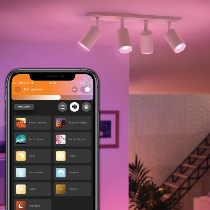 Philips Hue Fugato Opbouwspot White and Color - Wit - 4-spots product in gebruik