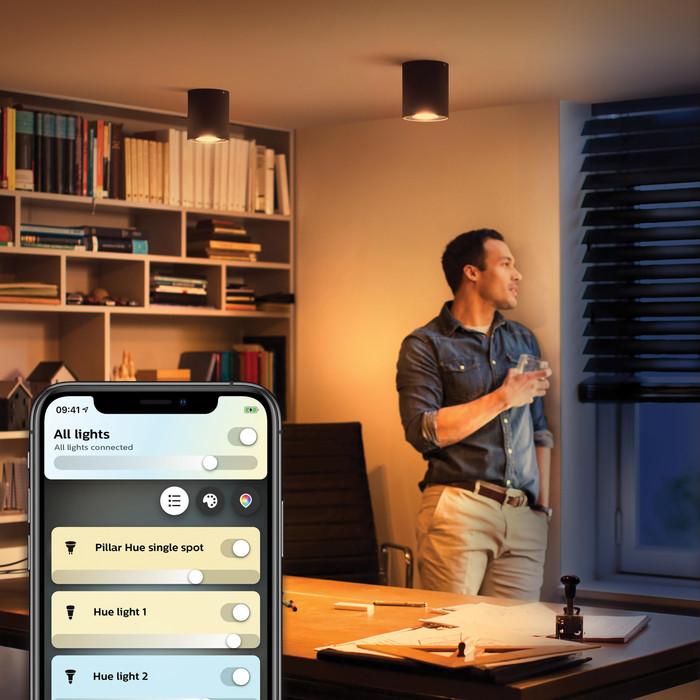 Philips Hue Pillar Spot Monté en Surface White Ambiance - Noir - 1 spot produit à l'usage
