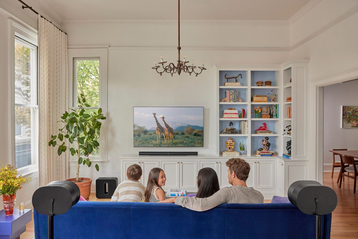 Sonos Arc Ultra + 2x Sonos Era 100 Black product in use
