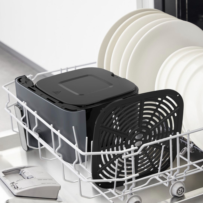 Moulinex Easy Fry Mega EZ855BF0 product in use