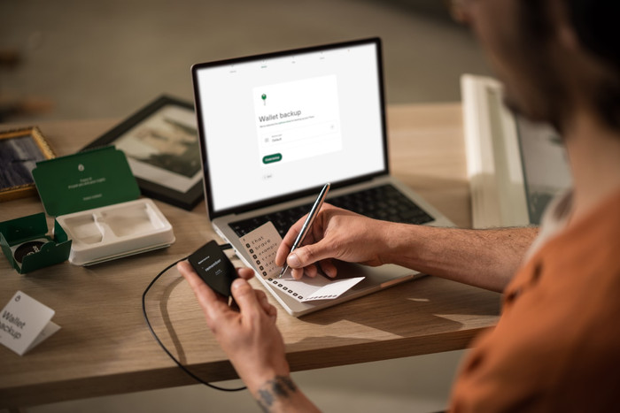 Trezor Safe 5 - Black Graphite produit à l'usage