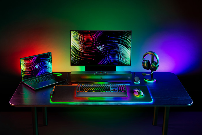 Razer BlackWidow V4 Mechanical Gaming Keyboard Green Switch QWERTY product in use