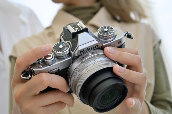 Nikon Z fc + Nikkor Z 16-50mm f/3.5-6.3 VR + 50-250mm f/4.5-6.3 visual supplier