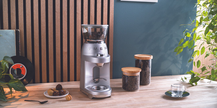 SMEG CGF02SSEU produit à l'usage