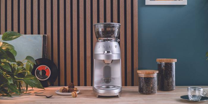 SMEG CGF02SSEU produit à l'usage