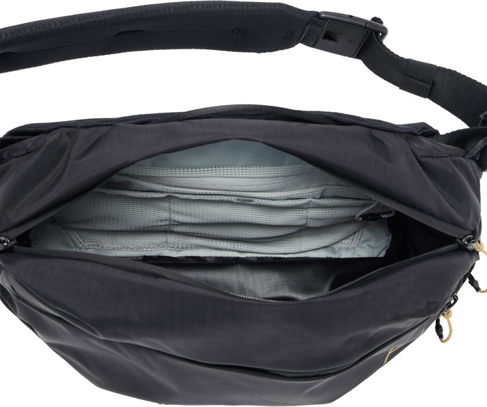 Peak Design Outdoor Sling 7L Black top