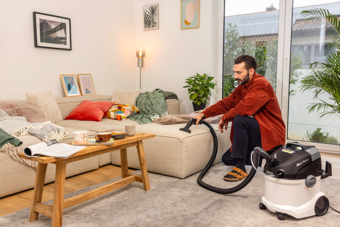 Kärcher SE 6 Signature Line product in use