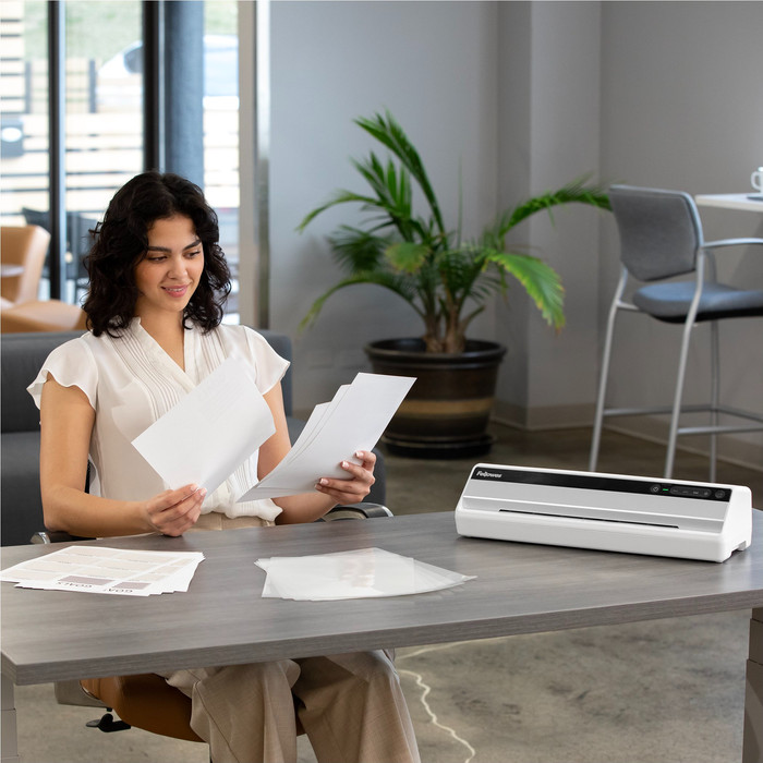 Fellowes Saturn 3i A3 produit à l'usage