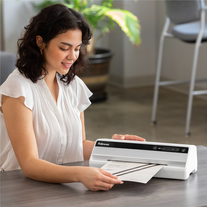 Fellowes Saturn 3i A3 produit à l'usage