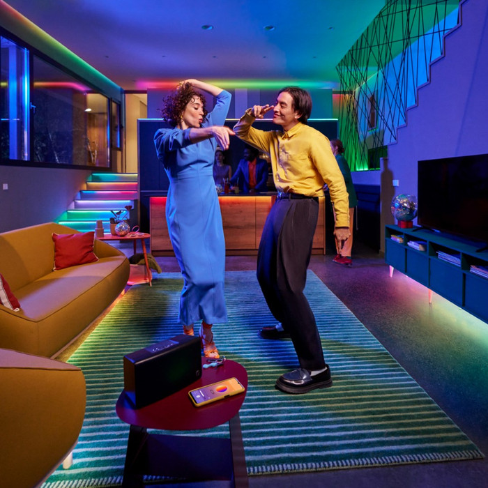 WiZ LED Ruban Lumineux - Lumière Colorée - 2x5 Mètres produit à l'usage