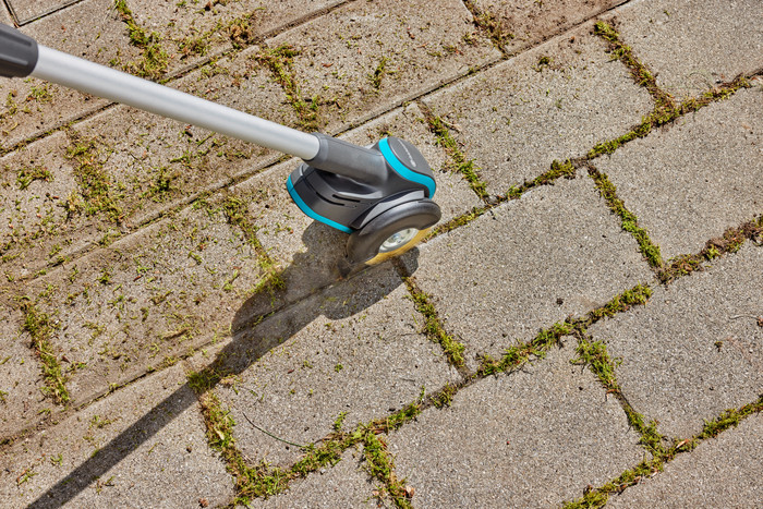 Gardena EasyWeed 1800/18V P4A Solo (Sans Batterie) produit à l'usage