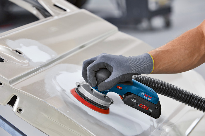 Bosch Professional GEX 18V-125 (without battery) product in use