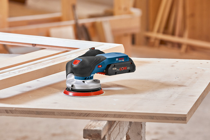 Bosch Professional GEX 18V-125 (without battery) product in use