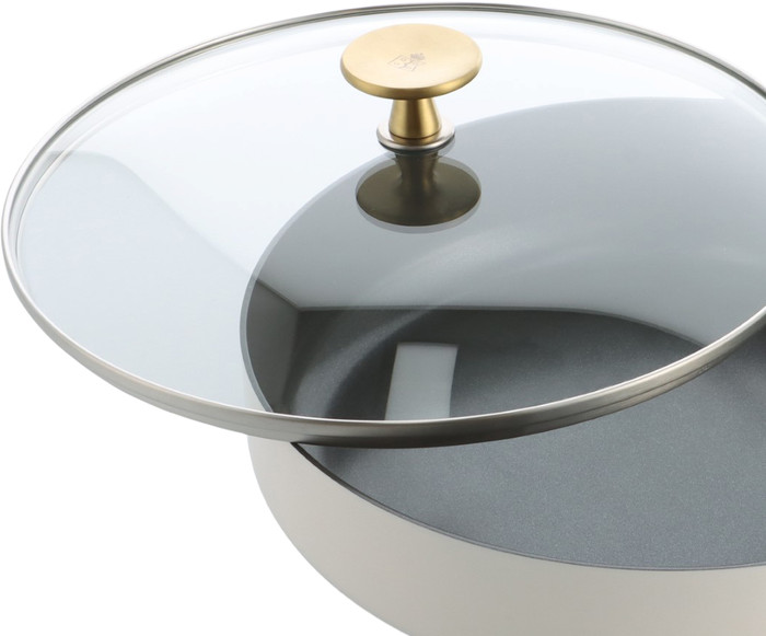 BK Sublime Poêle Paysanne 28 cm Crème détail