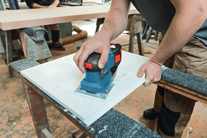 Bosch Professional GSS 18V-10 (sans Batterie) produit à l'usage