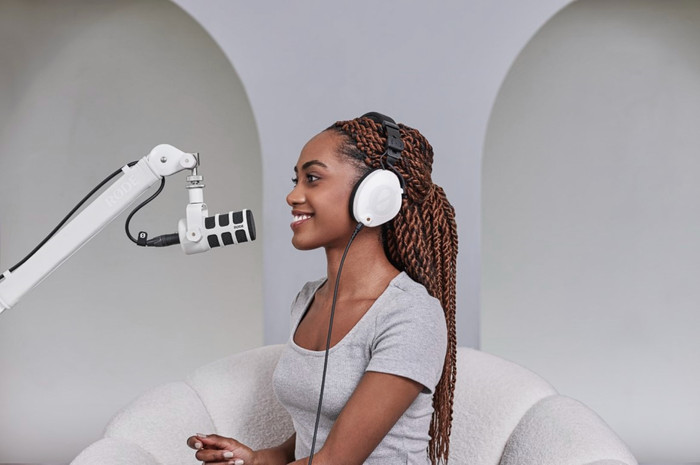 RODE Podmic USB White product in use