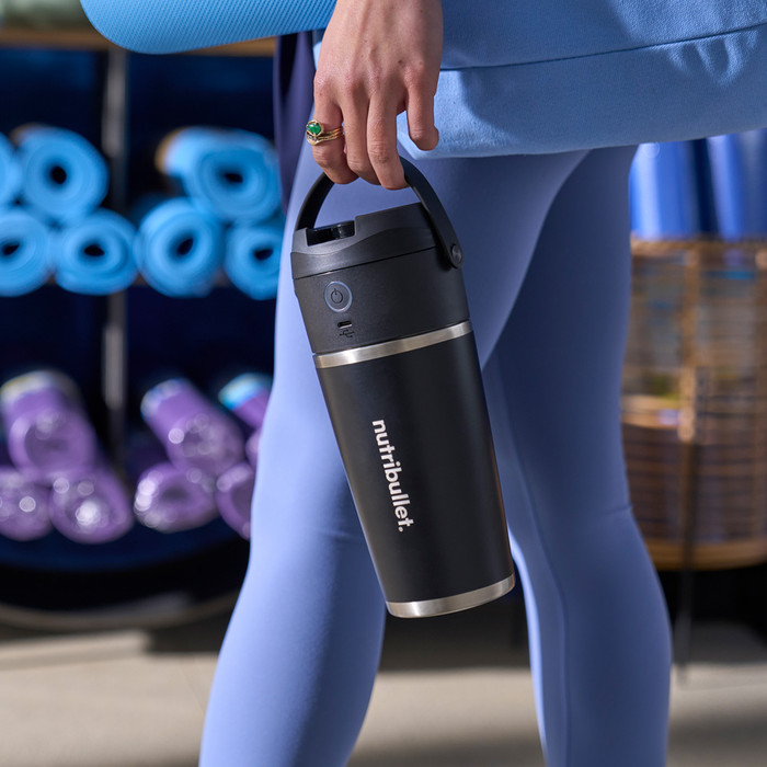 nutribullet Flip Stainless Steel Black product in gebruik