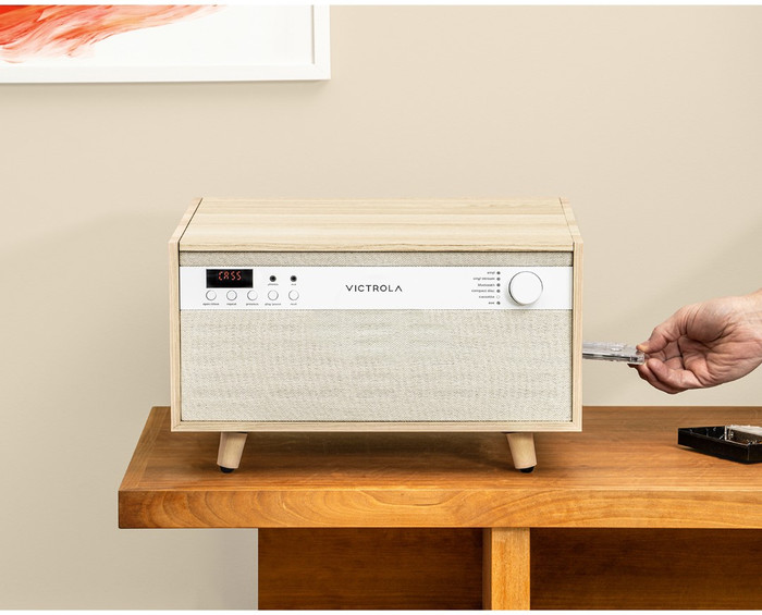 Victrola Century Licht bruin product in gebruik