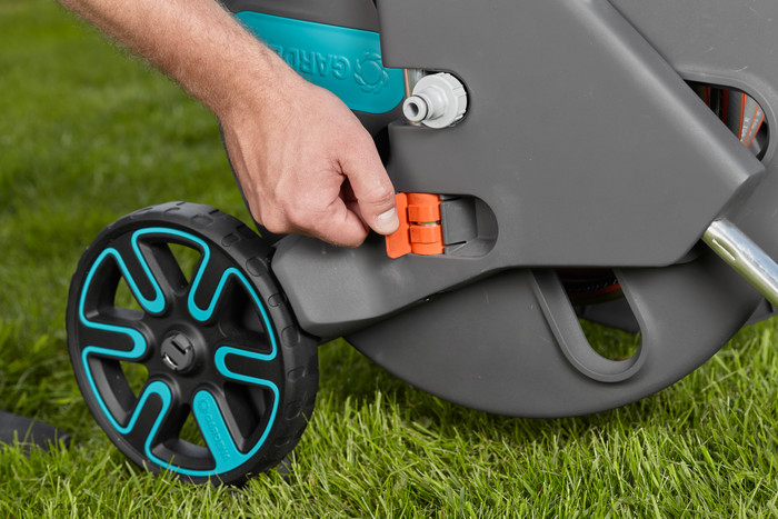 GARDENA CleverRoll L Easy product in use