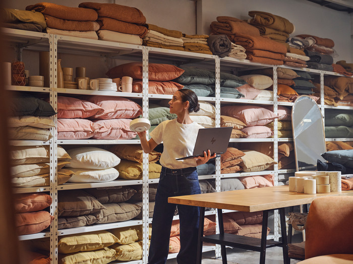 HP OmniBook Ultra Flip Copilot+ PC OLED 14-fh0970nb AZERTY visuel fournisseur