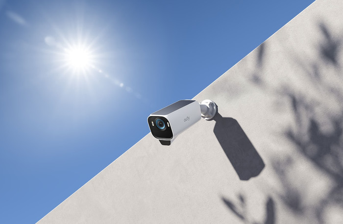 EufyCam S3 Pro 3-Pack + Smart Display E10 product in gebruik