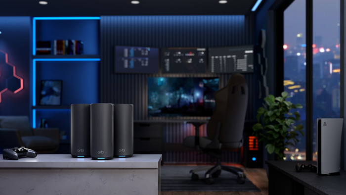 NETGEAR Orbi RBE873 - Black product in use