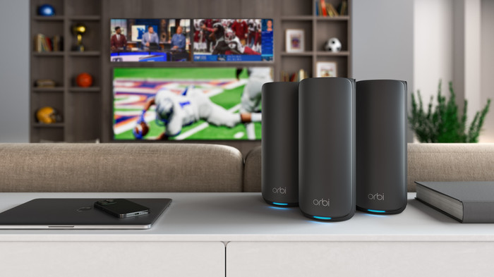 NETGEAR Orbi RBE873 - Black product in use