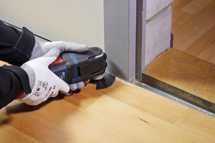 Bosch Professional 3-delige Starlock Basic Houtset product in gebruik