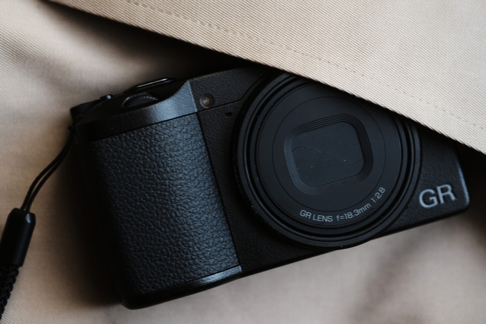 RICOH GR IIIx HDF product in use