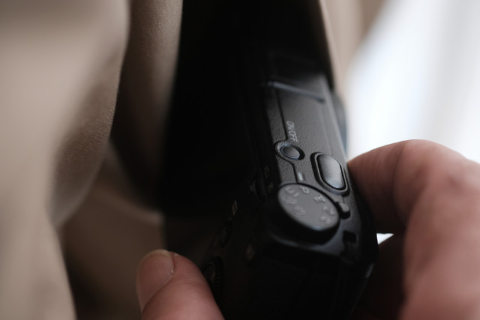 RICOH GR IIIx HDF product in use