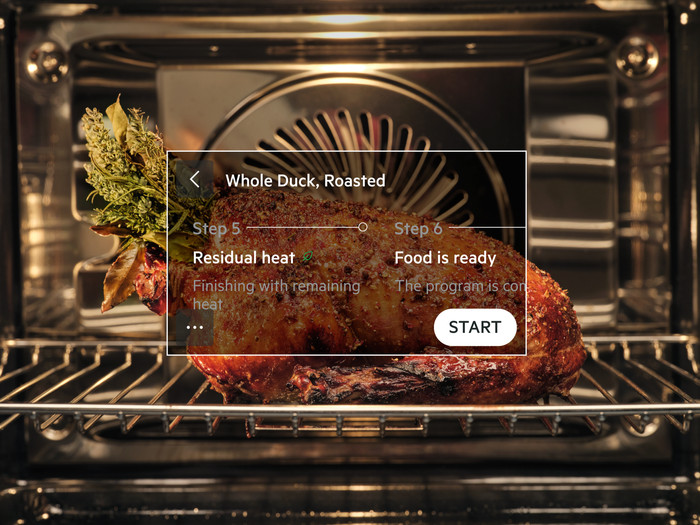 AEG TK8NK72WB MealAssist CombiQuick product in use